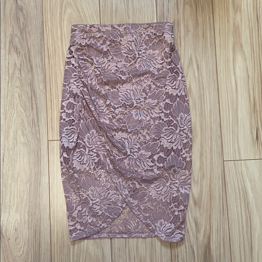 Charlotte Russe Lace Pencil Skirt in Mauve
